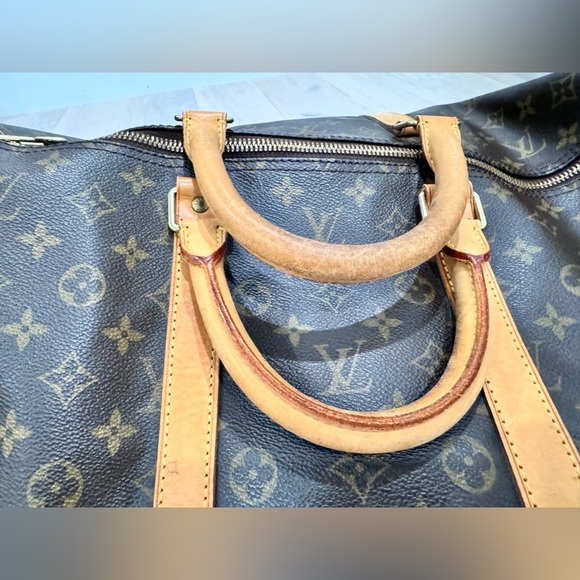 Authentic Louis Vuitton - Keepall Bandoulière 55 travel duffle bag. - Picture 5 of 5